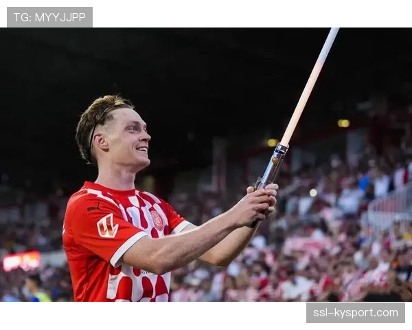 皇马3-1赫罗纳，贝林厄姆传射建功助球队重回积分榜榜首